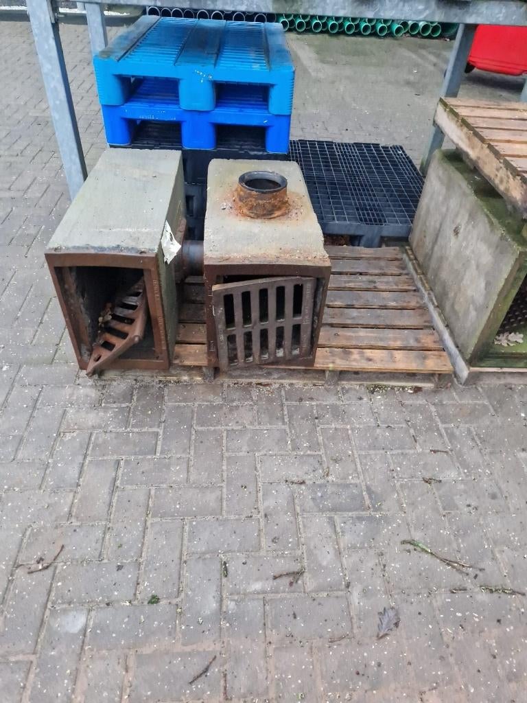 Straatkolken & Trottoirkolken, Ophalen, Gebruikt, Beton, Overige typen