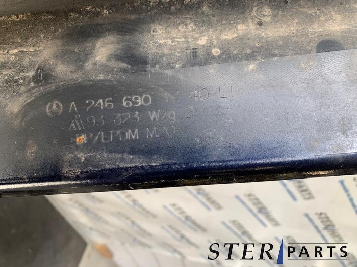 Zijskirt links van een Mercedes CLA (890), Gebruikt, -, Ophalen of Verzenden, -