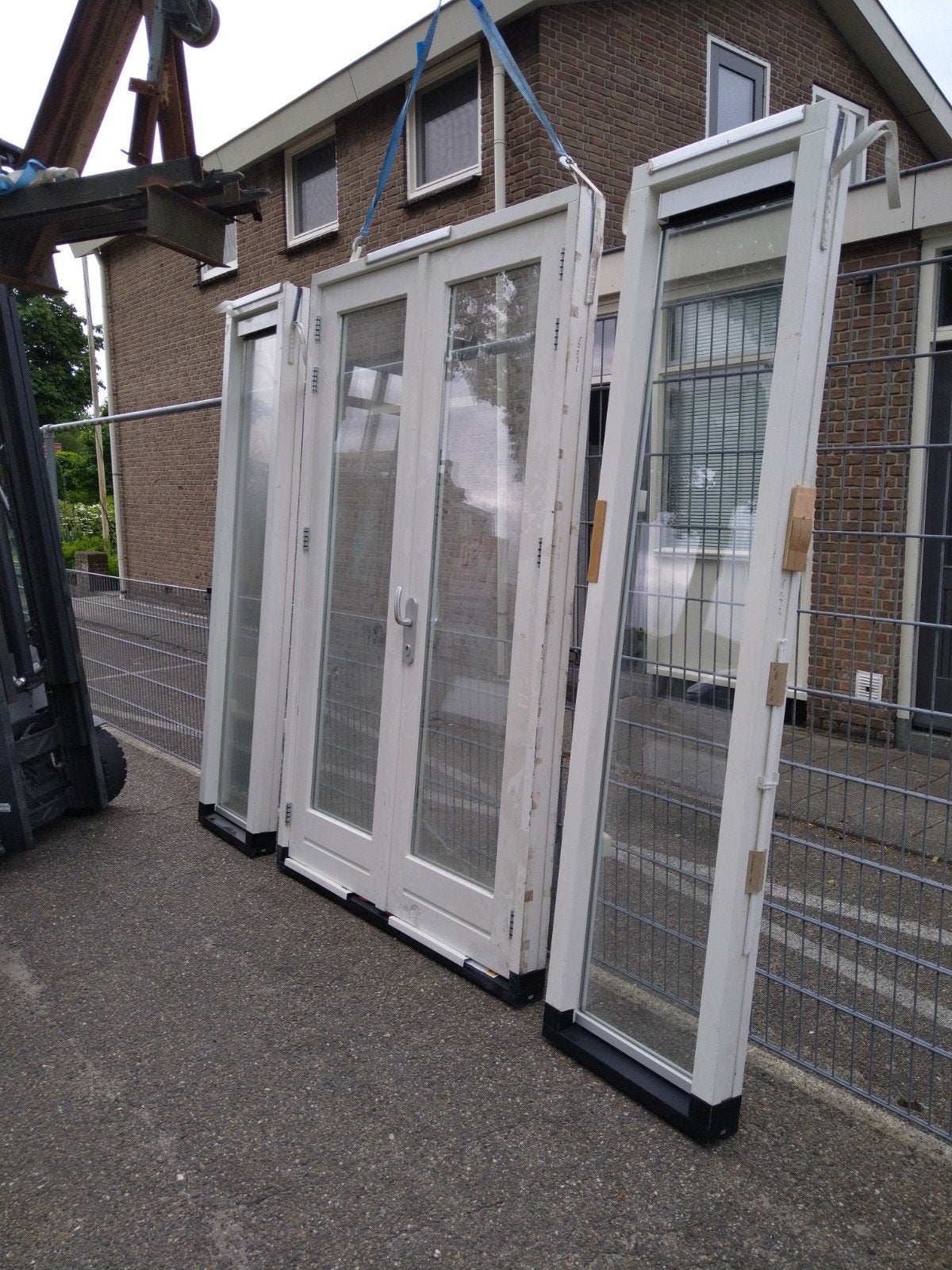 Kozijn met dubbele tuindeuren en 2 losse zijlichten, Nieuw, Ophalen of Verzenden, Buitendeur, Glas