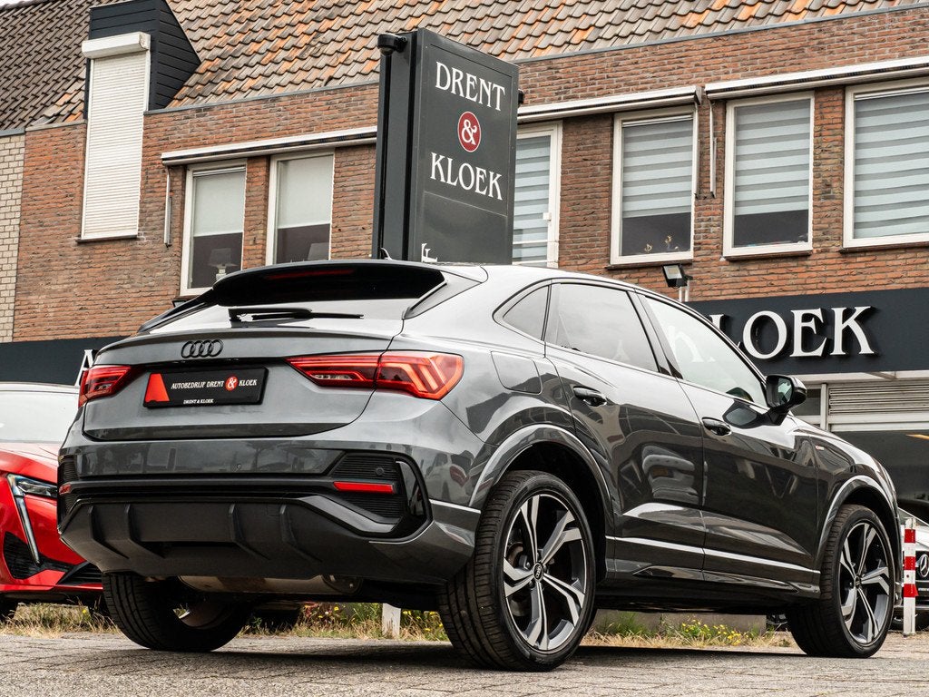 Audi Q3 Sportback 45 TFSI e S Edition 20 INCH BLACK OPTIC FU, Auto's, Audi, Automatische klimaatregeling, Gebruikt, Euro 6, Leder en Stof