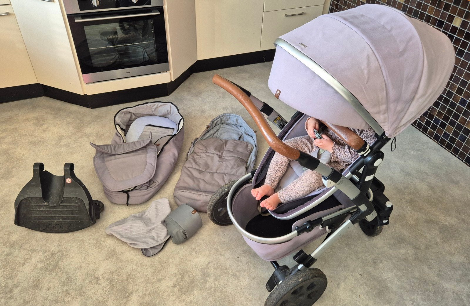 Joolz Geo2 kinderwagen met reiswieg en accessoires, Gebruikt, Combiwagen, Met reiswieg, Ophalen