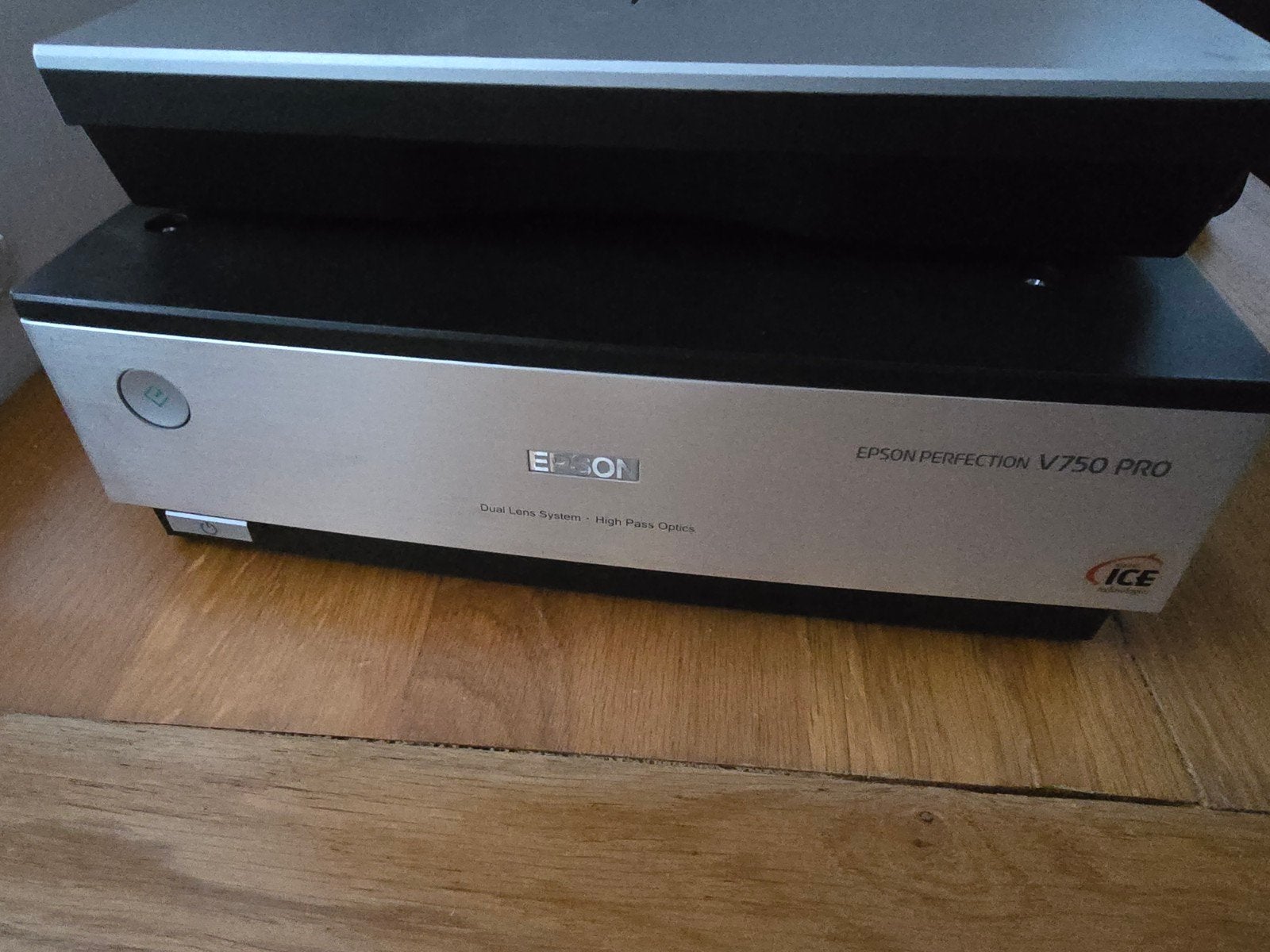 Epson Perfection V750 Pro Flatbedscanner, Computers en Software, Scanners, Epson, Ophalen of Verzenden, Flatbedscanner, MacOS