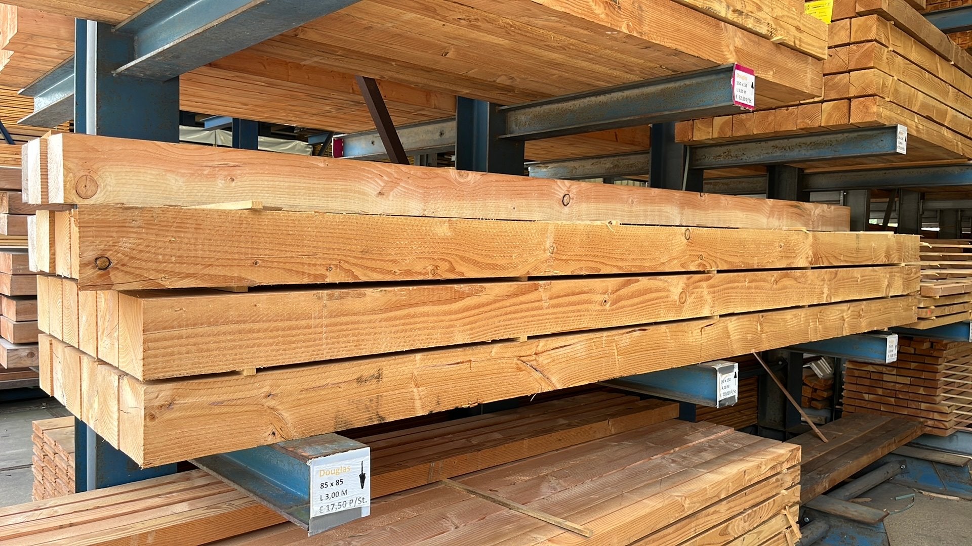 Douglas balk 150 x 150 van 4 meter, Ophalen of Verzenden, Zo goed als nieuw, 250 cm of meer, Balken