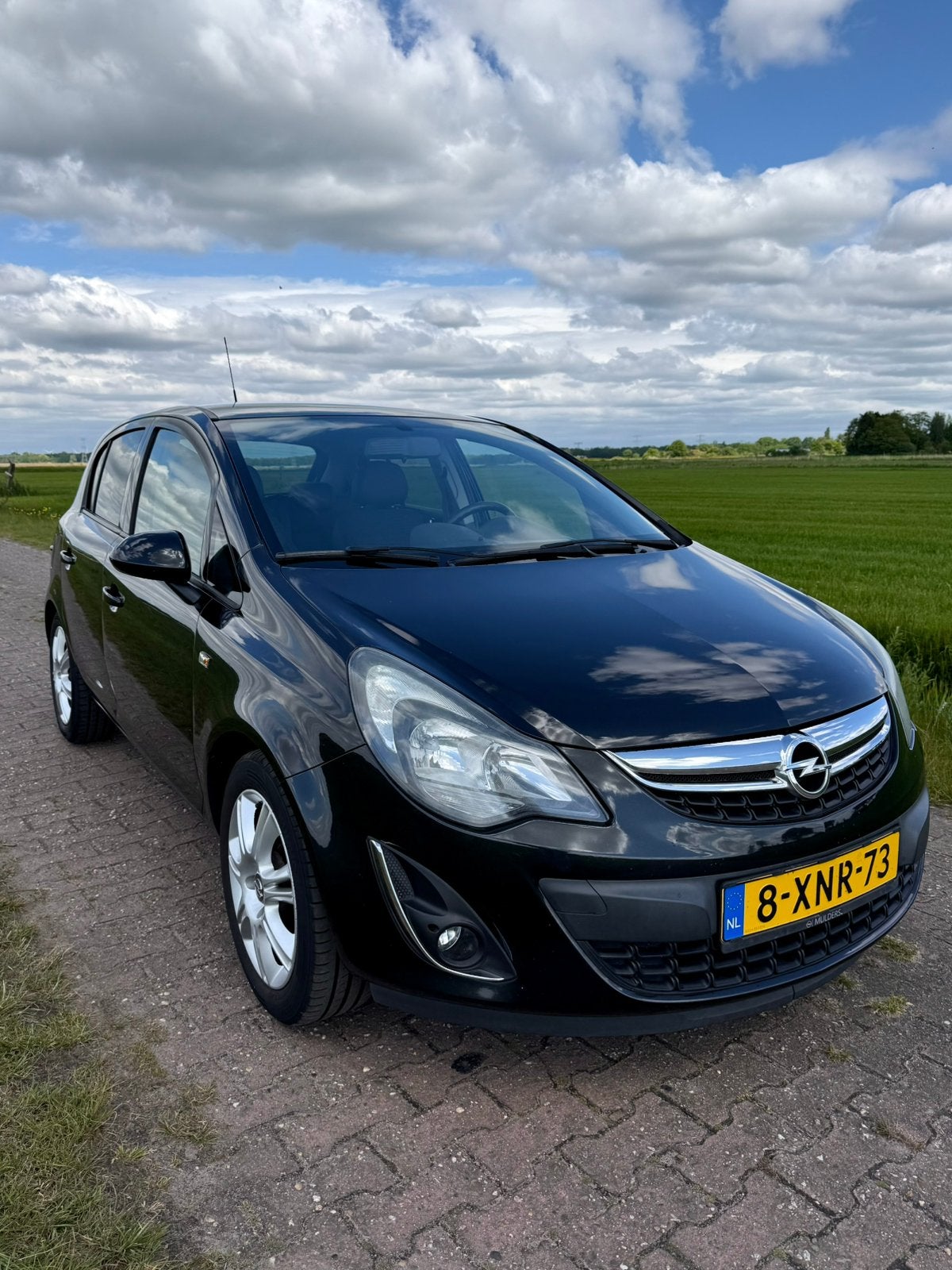 Opel Corsa 5DRS 1.2 85pk BlitZ full options, Auto's, Voorwielaandrijving, 1063 kg, 4 cilinders, Metallic lak