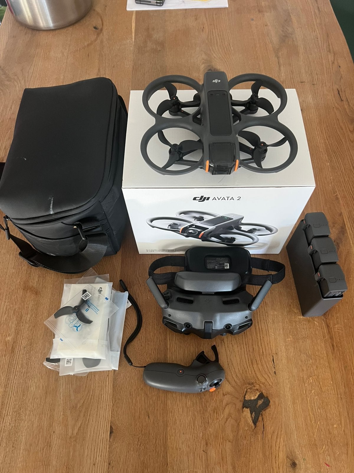 DJI Avata 2 Fly More Combo. compleet met Goggles 3, compleet, Audio, Tv en Foto, Ophalen of Verzenden, Zo goed als nieuw
