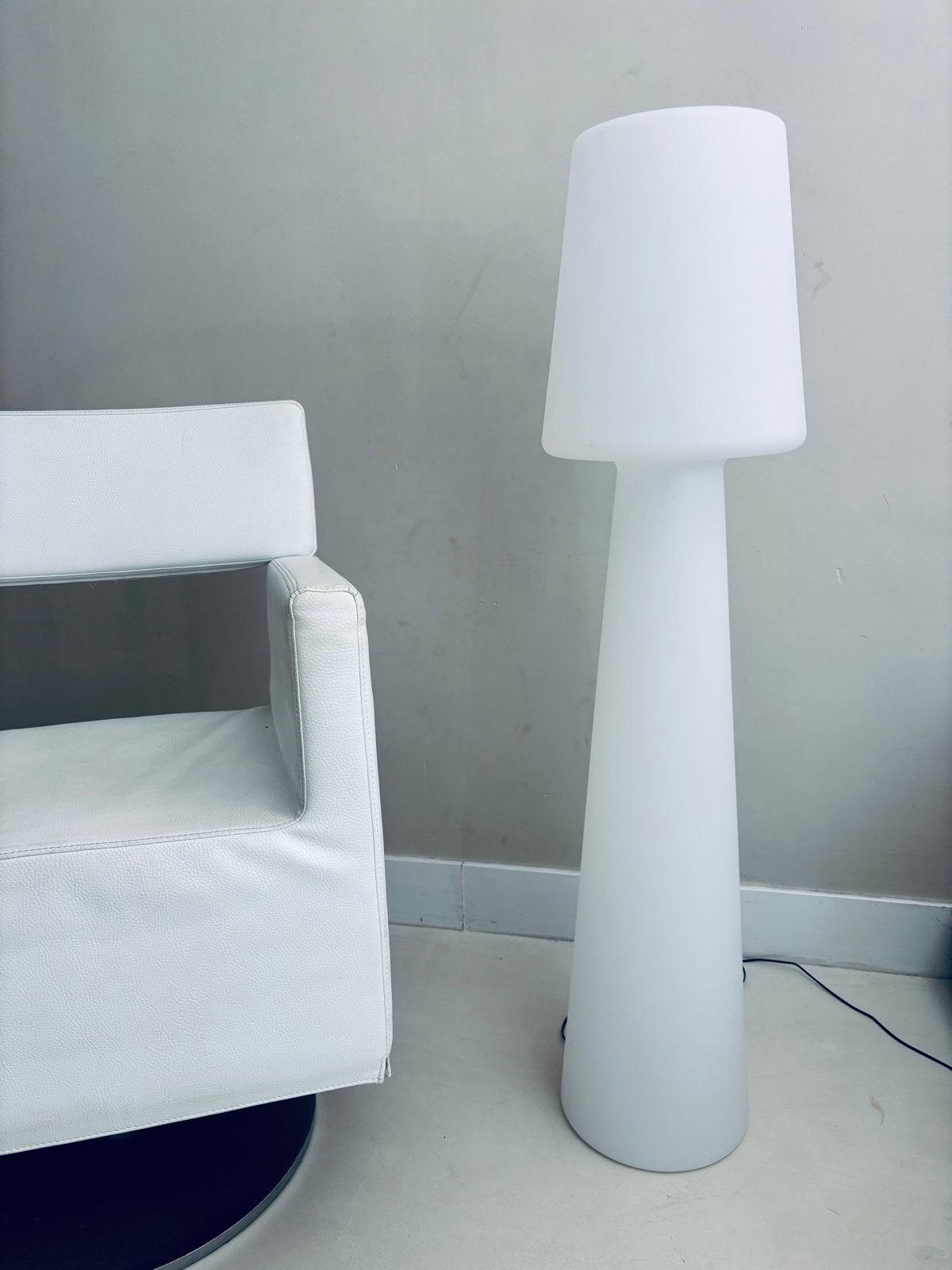 LED Vloerlamp met Kleur en Disco Licht - Binnen & Buiten, Ophalen, Zo goed als nieuw, Kunststof, 100 tot 150 cm