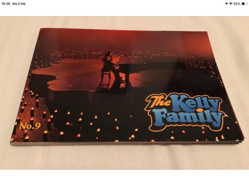 Foto kaart boekje No9 van The Kelly Family, Verzamelen, Ophalen of Verzenden, Zo goed als nieuw, Foto of Kaart