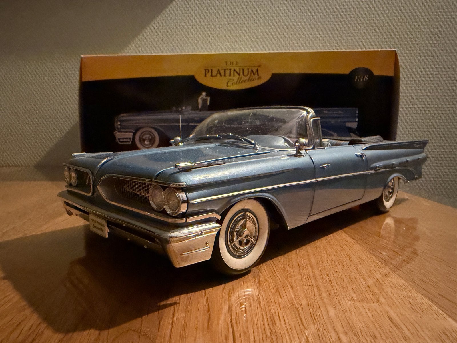 1:18 Sun Star | 1959 Pontiac Bonneville Convertible, Hobby en Vrije tijd, Modelauto's | 1:18, Ophalen of Verzenden, Zo goed als nieuw