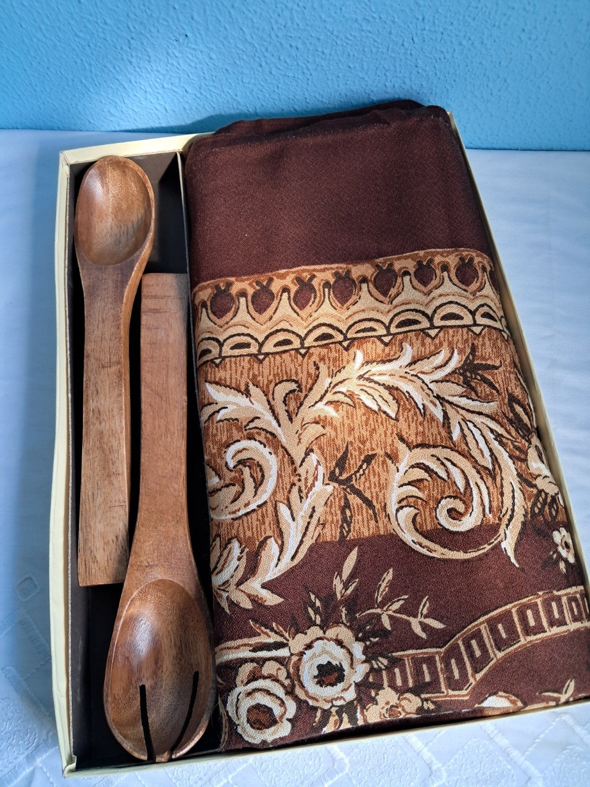 Set Gonny tafelkleed met bijpassend houten slacouvert., Antiek en Kunst, Ophalen of Verzenden