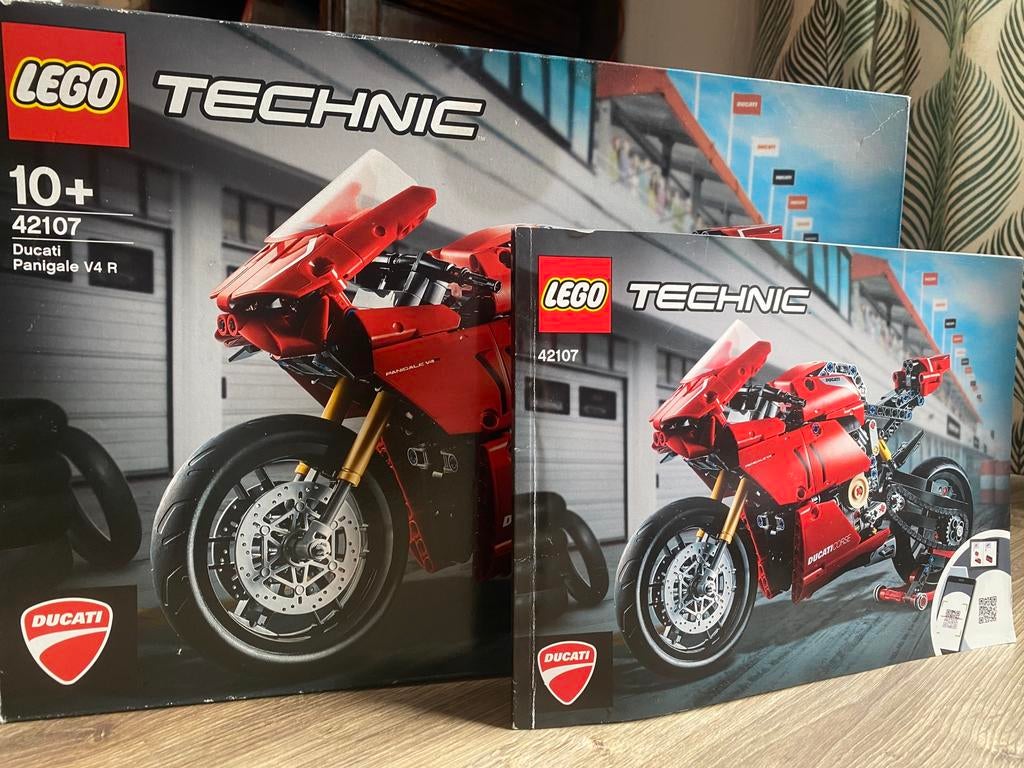 LEGO technic 42107 - Ducati Panigale V4R, Ophalen of Verzenden, Zo goed als nieuw