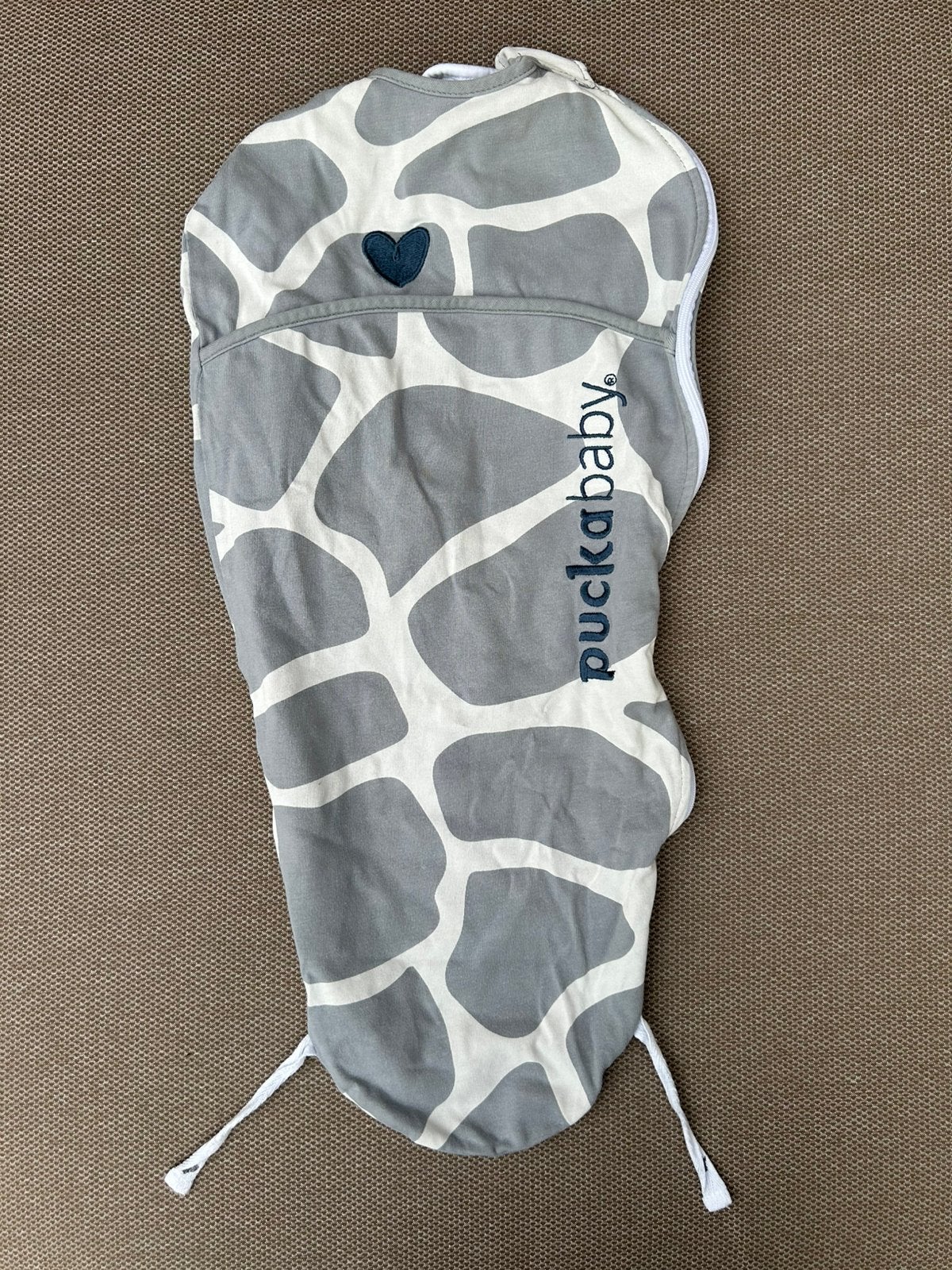 Slaapzak Puckababy piep giraffe, Ophalen of Verzenden, Zo goed als nieuw, Slaapzak, Puckababy