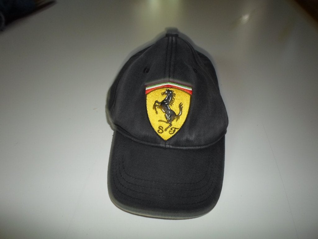 FERRARI petje orgineel, Ophalen, Gebruikt