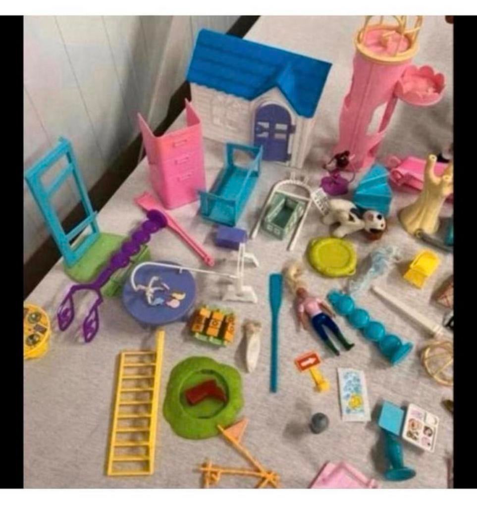 Partij oud vintage speelgoed, barbie cindy stacie mattel set, Verzamelen, Poppen, Ophalen of Verzenden, Zo goed als nieuw, H, H