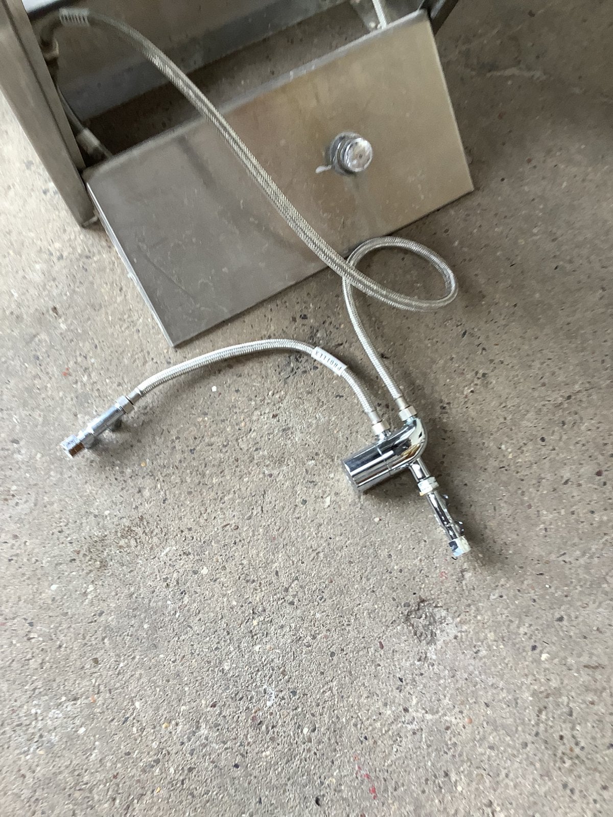 Rvs handwasbak met voetbediening, Ophalen, Gebruikt, ., .
