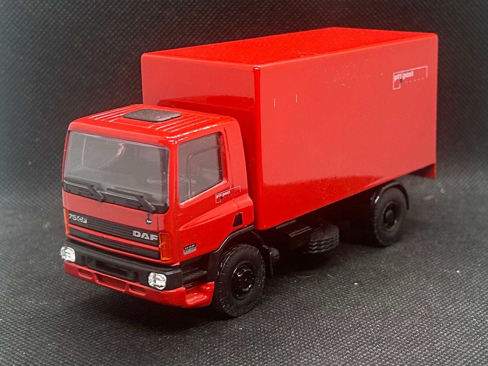 Lion Car DAF 75 CF PTT Post 1:50, Verzenden, Zo goed als nieuw, Bus of Vrachtwagen, Lion Toys