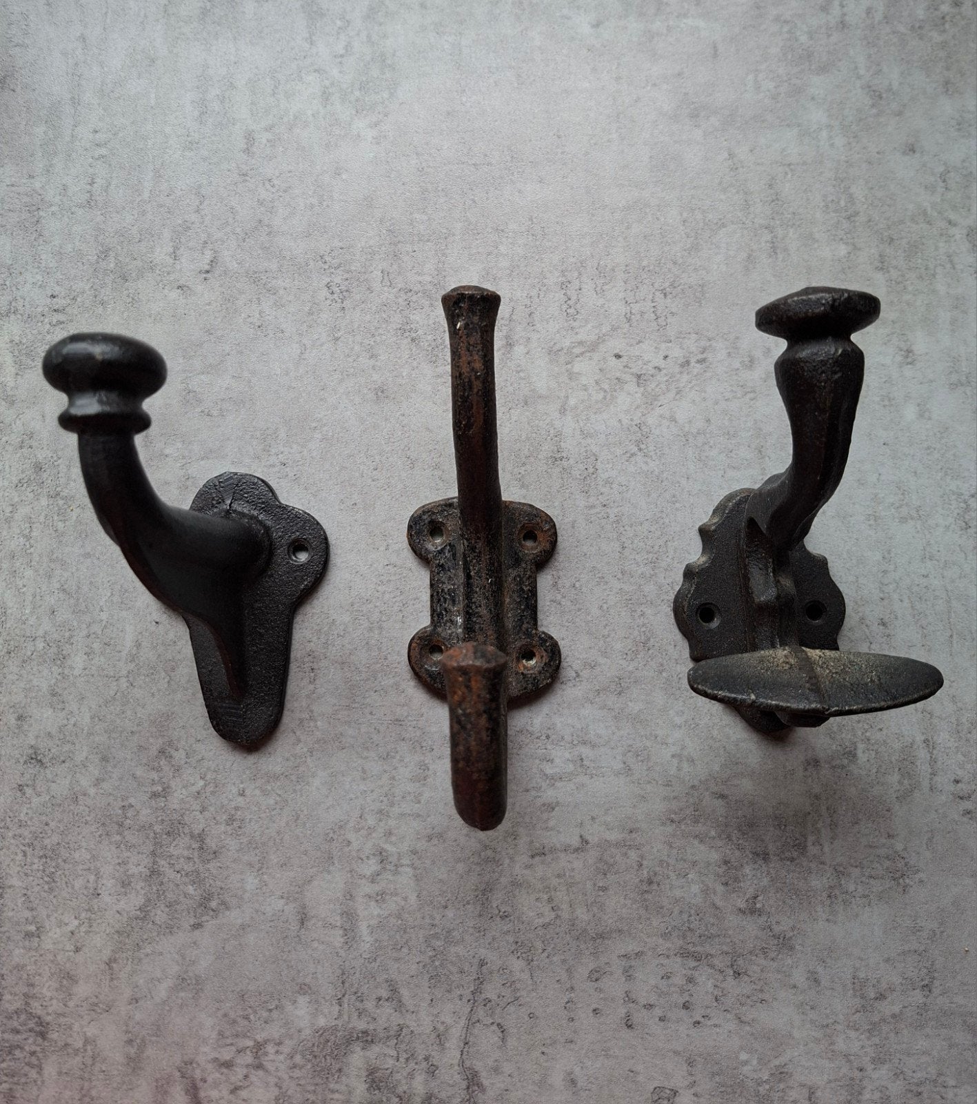 3 Stoere IJzeren Kapstokhaken - Robuust en Decoratief, Gebruikt, Onbekend, Ophalen of Verzenden, Metaal