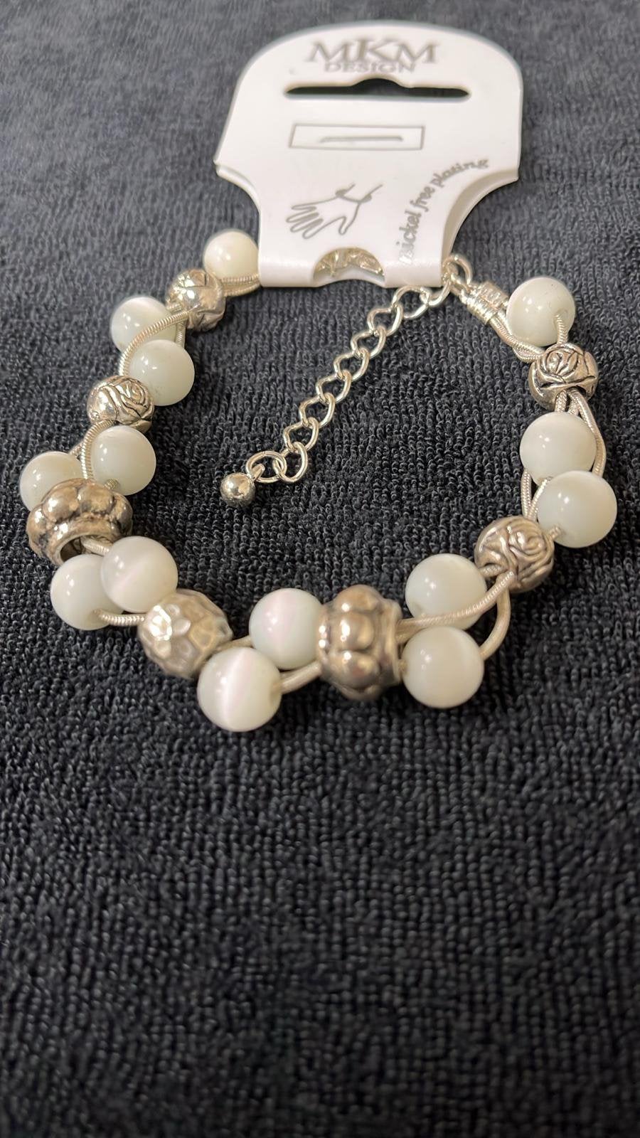 MKM Design armband wit Nieuw!, Sieraden, Tassen en Uiterlijk, Armbanden, Ophalen of Verzenden, Nieuw, Wit