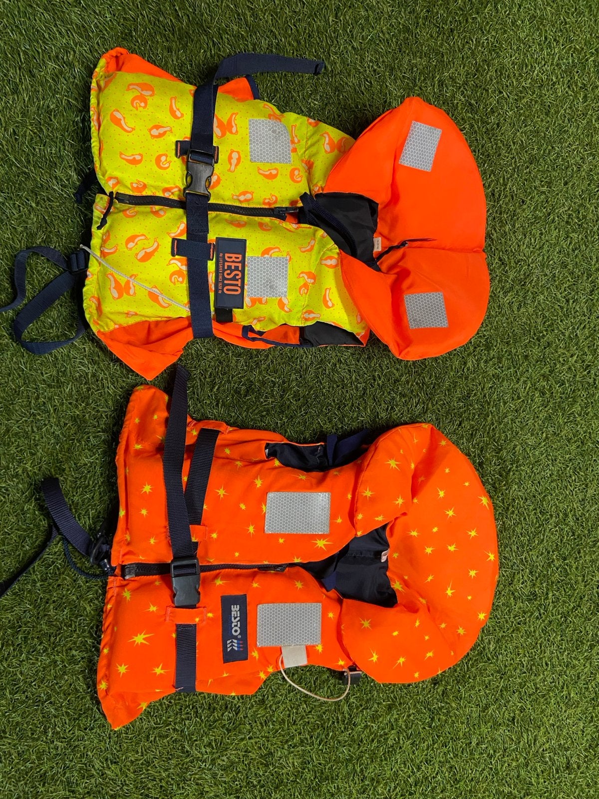 Besto Reddingsvesten 15-20 kg (maat 2) - Set van 2, Ophalen of Verzenden, Gebruikt, Kind, Reddingsvest of Zwemvest