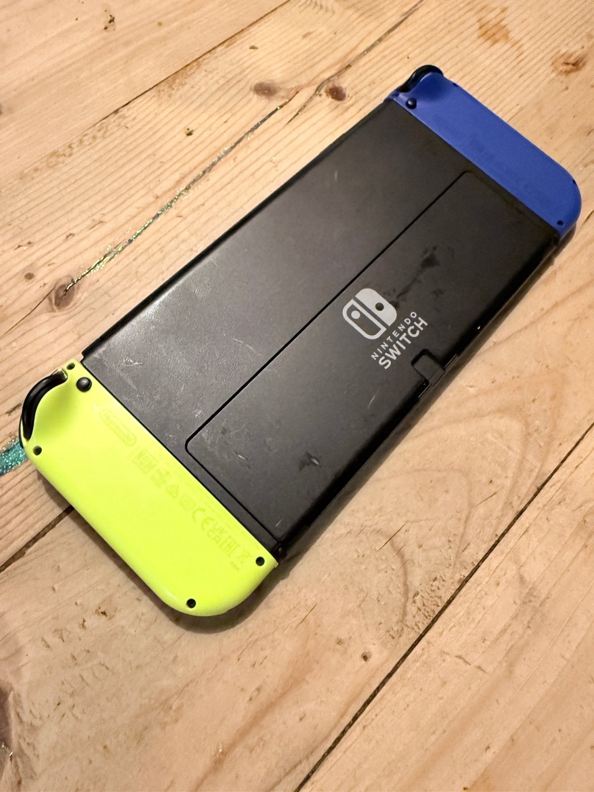 Nintendo Switch OLED (128GB SD-kaart + screen-protector), Spelcomputers en Games, Overige genres, 1 speler, Ophalen of Verzenden