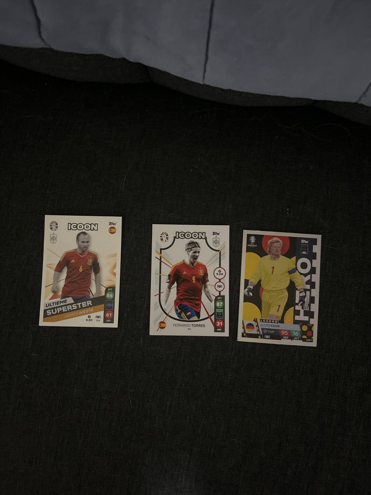 Topps Icoon Voetbal Spelerskaarten - Iniesta, Torres, Kahn, Verzamelen, Sportartikelen en Voetbal, Ophalen, Zo goed als nieuw