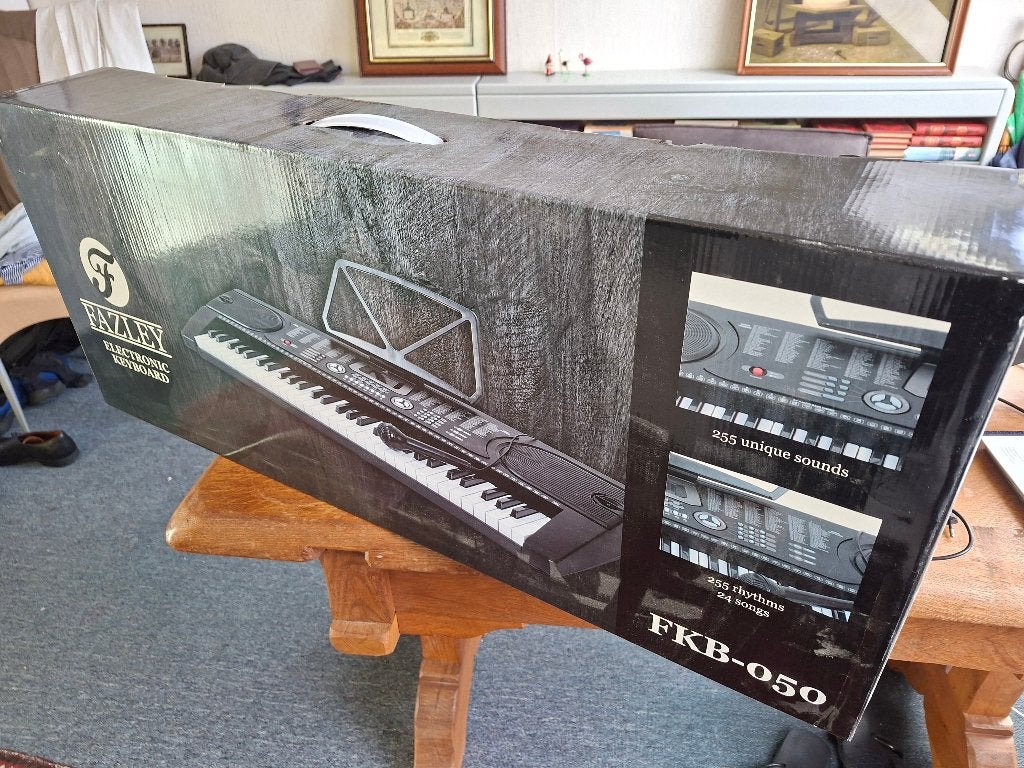 Fazley keyboard maar één keer gebruikt., Muziek en Instrumenten, Ophalen, Nieuw, 61 toetsen, Overige merken