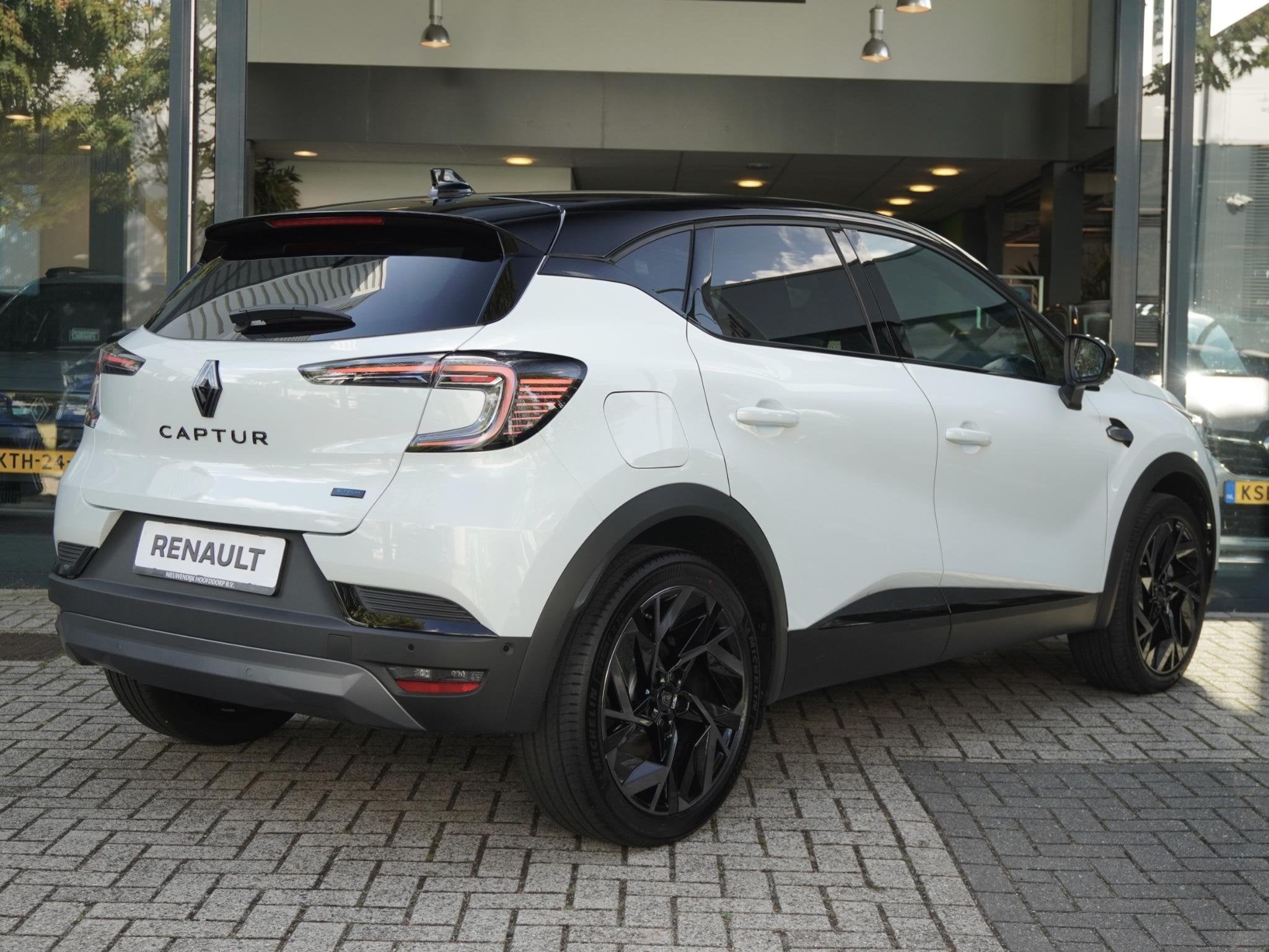 Renault Captur 1.8 E-Tech full hybrid 160 esprit Alpine AUTO, Automatische klimaatregeling, 4 cilinders, 160 pk, Bedrijf