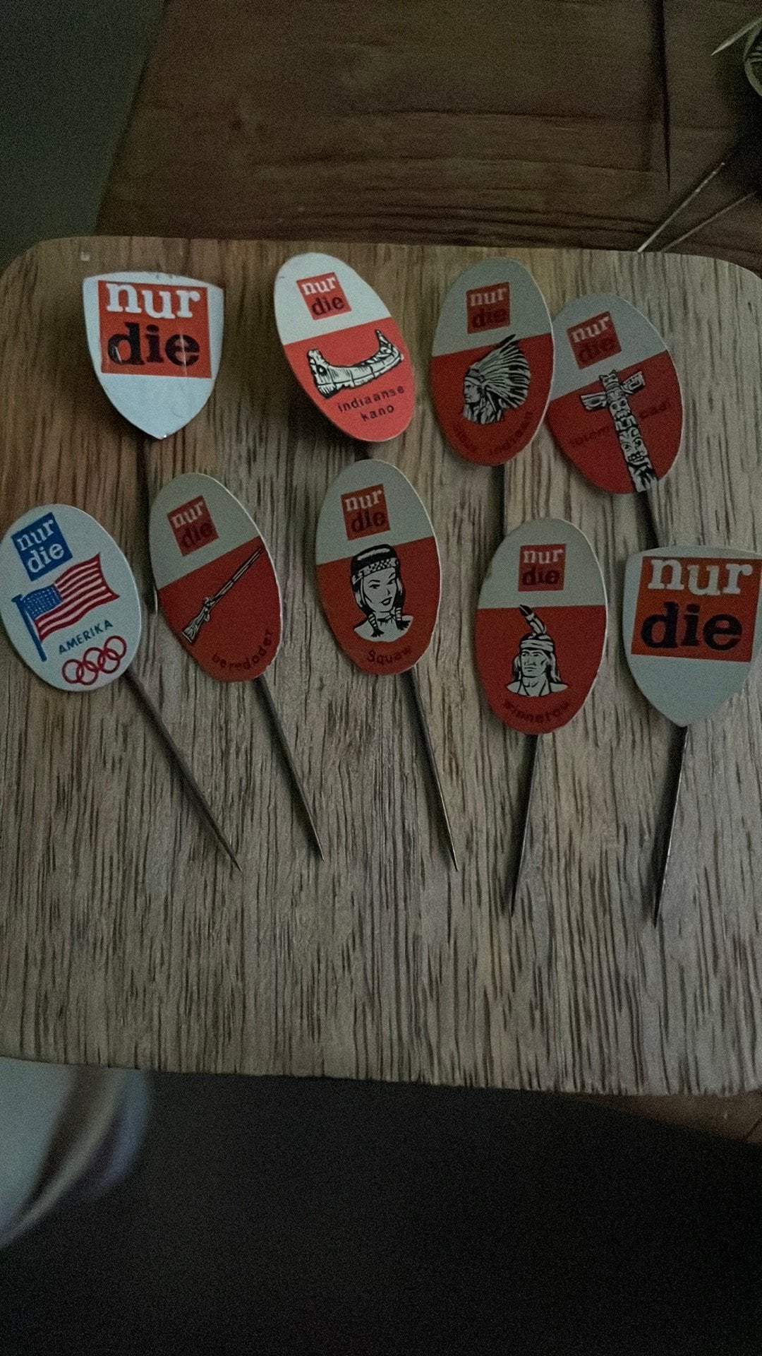 Oude speldjes Nur die, Ophalen of Verzenden, Gebruikt, Overige onderwerpen, Speldje of Pin