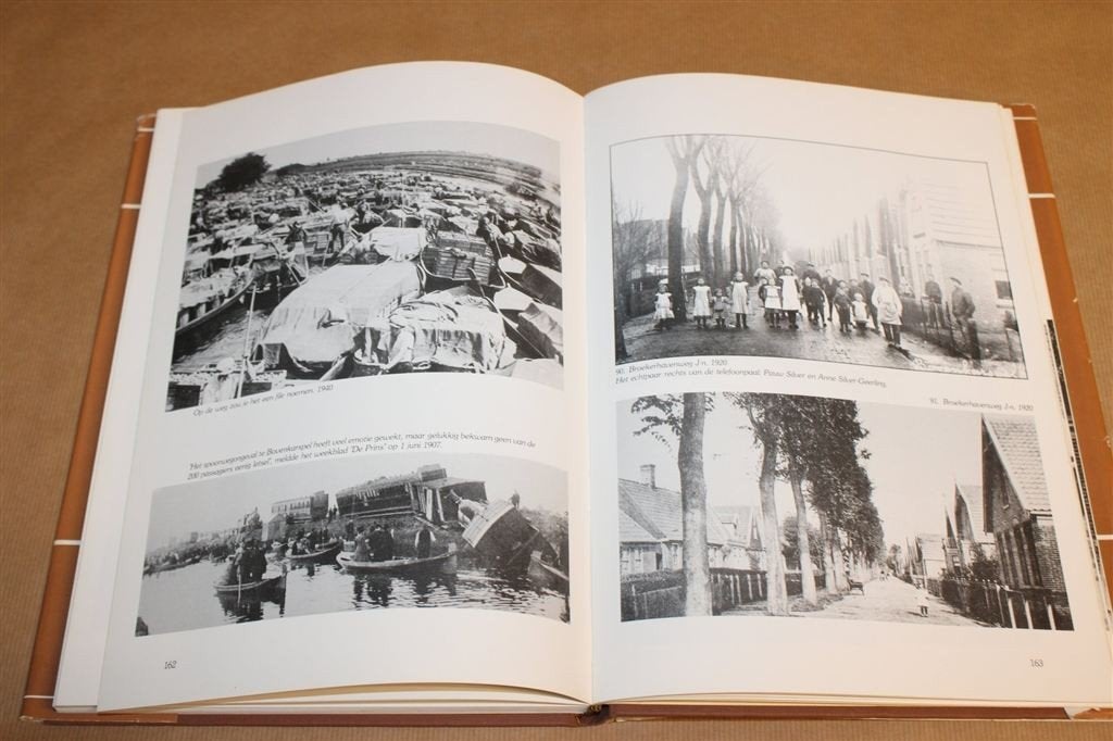 Volk op Klompen — Bovenkarspel in Vroeger Dagen [1980], Ophalen of Verzenden, Gelezen