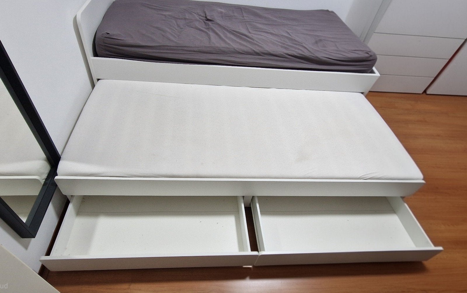 Släkt bed van Ikea met matrassen, Huis en Inrichting, Ophalen, 90 cm, Eenpersoons, Wit