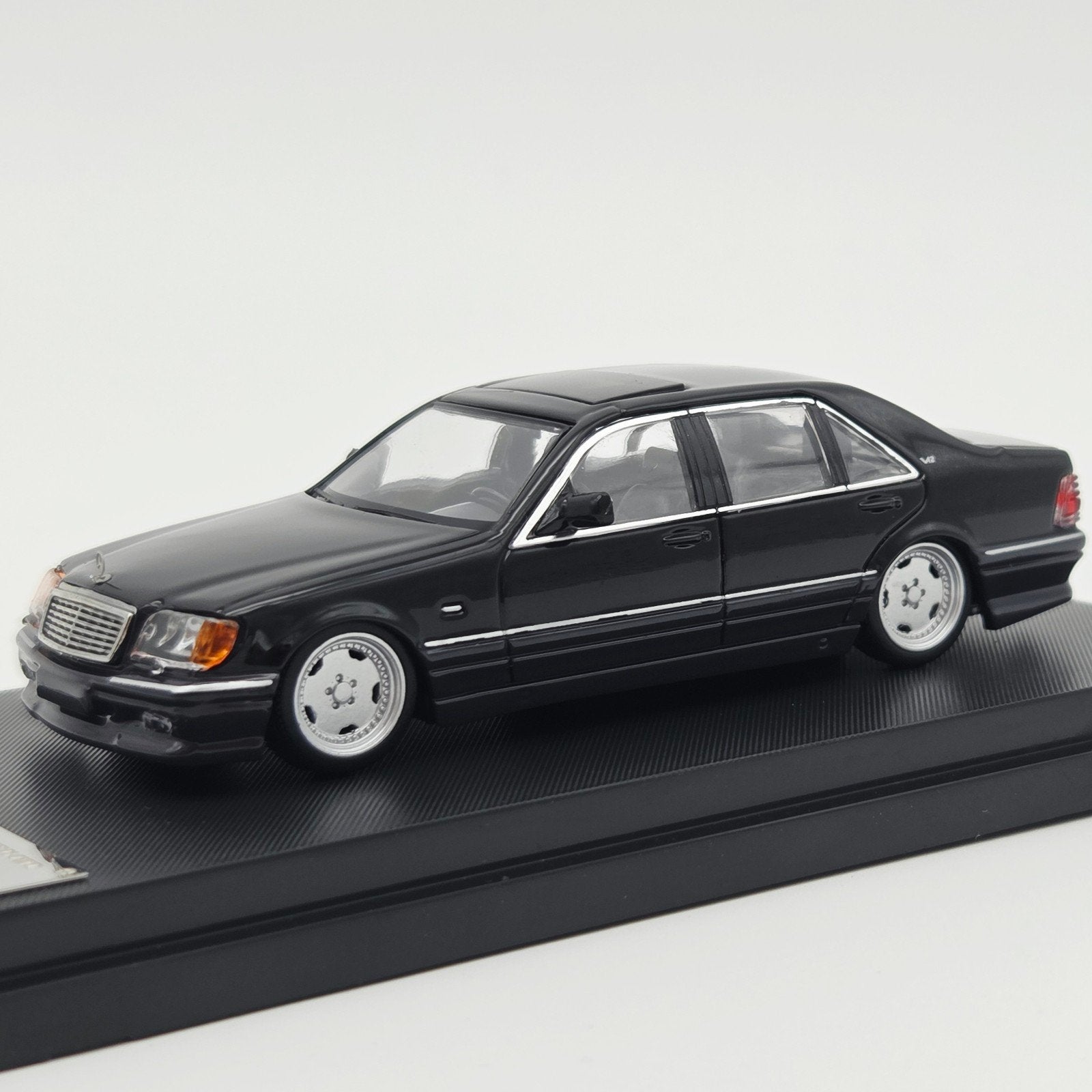 Street Weapon Mercedes-Benz W140, black / grey