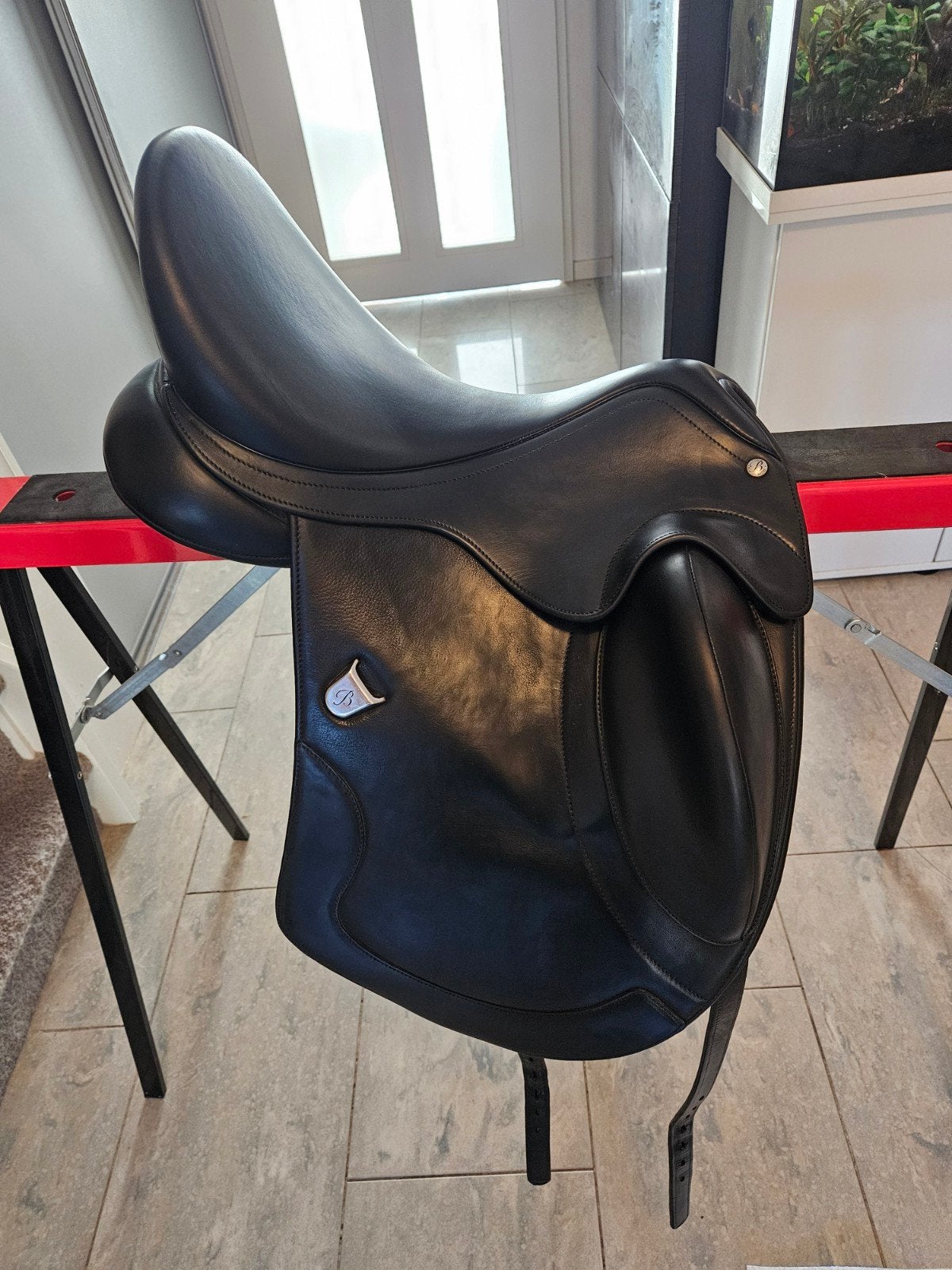 Bates Artiste Zadel 16,5 - 17", Dressuur, Bates, Diepe zit, Ophalen of Verzenden