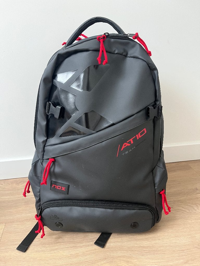 Nox padeltas rugzak zwart, Sport en Fitness, Padel, Ophalen of Verzenden, Zo goed als nieuw, Padeltas