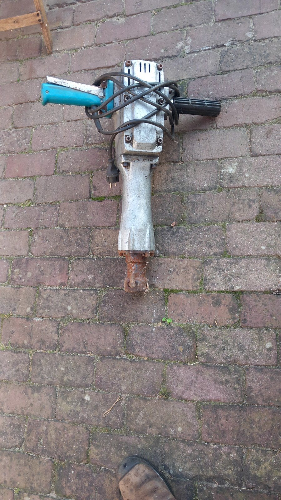 Makita Breekhamer - Krachtige sloophamer, Ophalen of Verzenden, Gebruikt, 600 watt of meer, Boor- en/of Breekhamer
