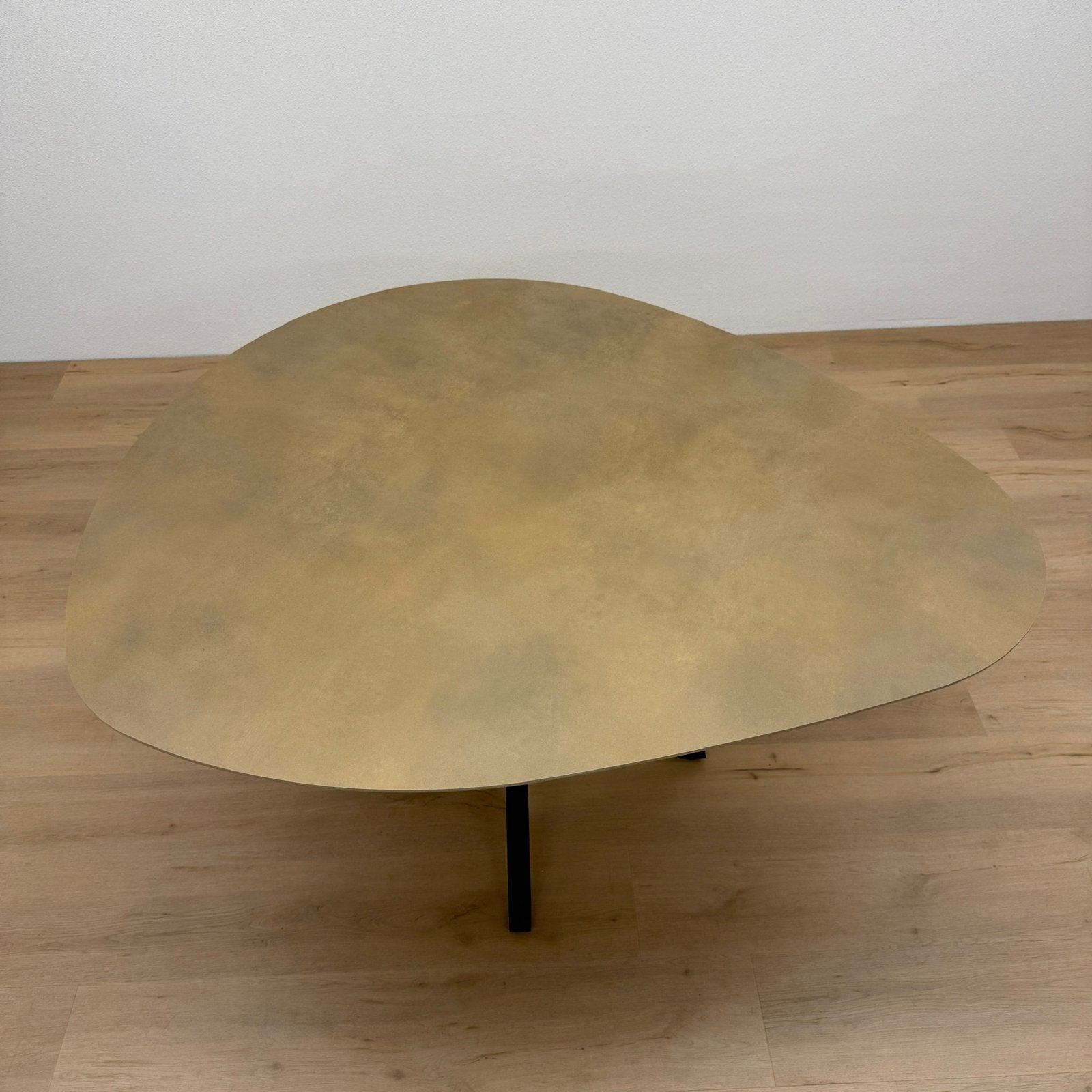 Organisch rond eettafel 150cm - Goud HPL - Direct Leverbaar, Huis en Inrichting, 100 tot 150 cm, 150 tot 200 cm, Rond, Ophalen of Verzenden