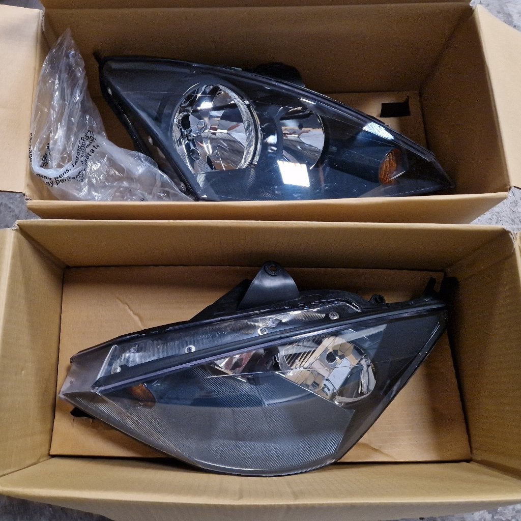 Ford Focus Mk1 (RS) koplampen achterlichten, Ophalen of Verzenden, Gebruikt, Ford