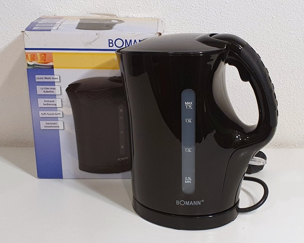 Waterkoker - Bomann 1.7L 2200W, 1 tot 2 liter, Ophalen of Verzenden, S, S