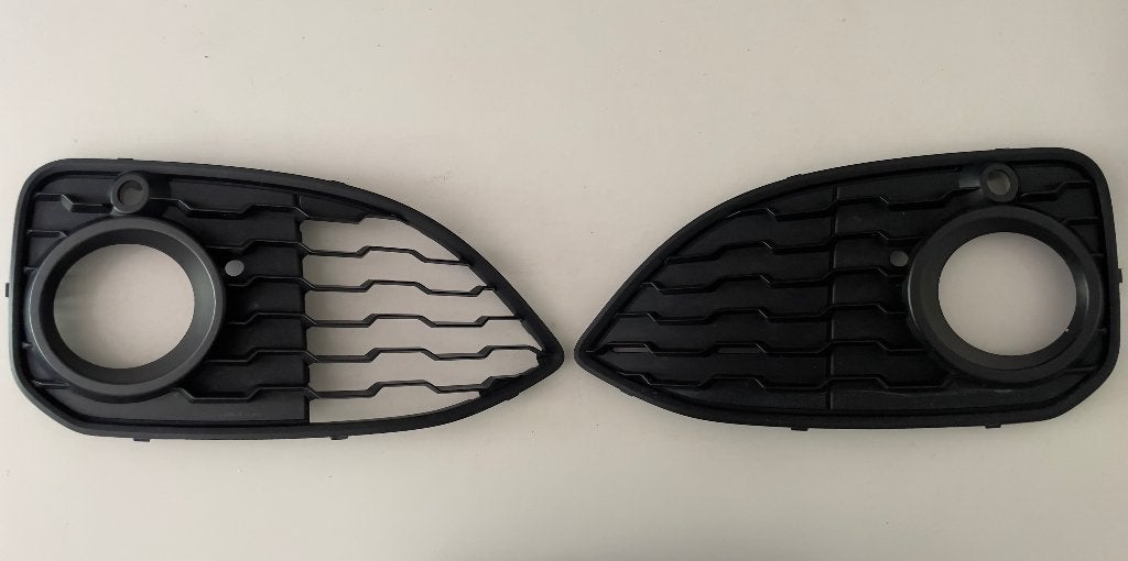 Originele BMW F20/F21 LCI Mistlamp afdekkap Links/Rechts, Auto-onderdelen, Ophalen of Verzenden, Gebruikt, BMW
