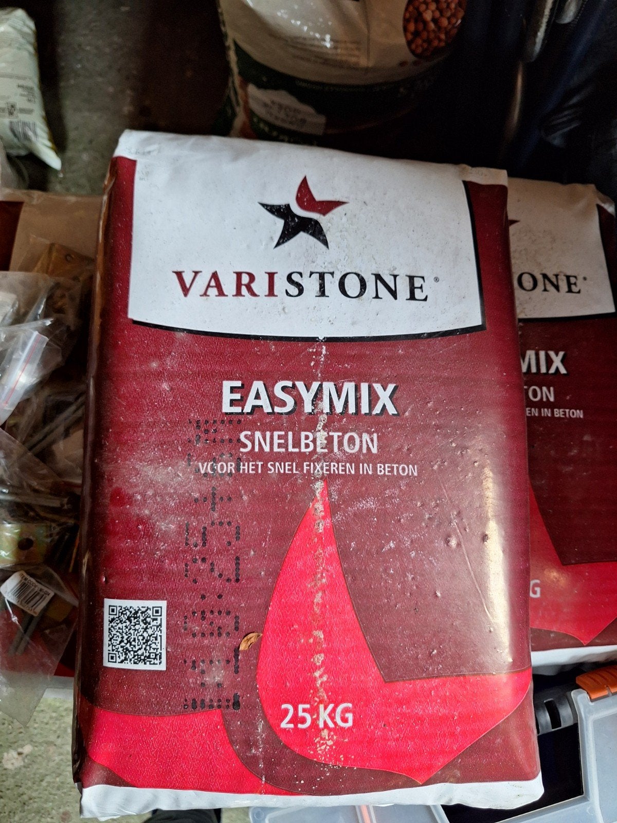 8 zakken Variatone snelbeton, Ophalen, Nieuw