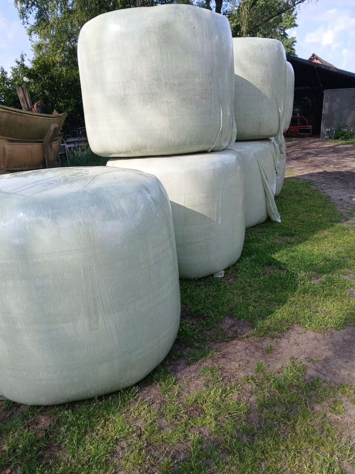 Hooi gewikkeld in plastic, Ophalen, Vee