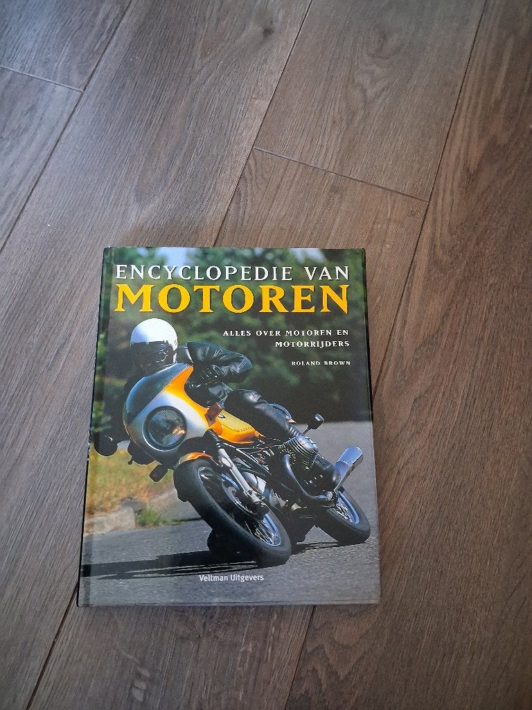 ENCYCLOPEDY van MOTOREN (schrijver roland brown), Ophalen of Verzenden, Zo goed als nieuw, Roland Brown, Algemeen