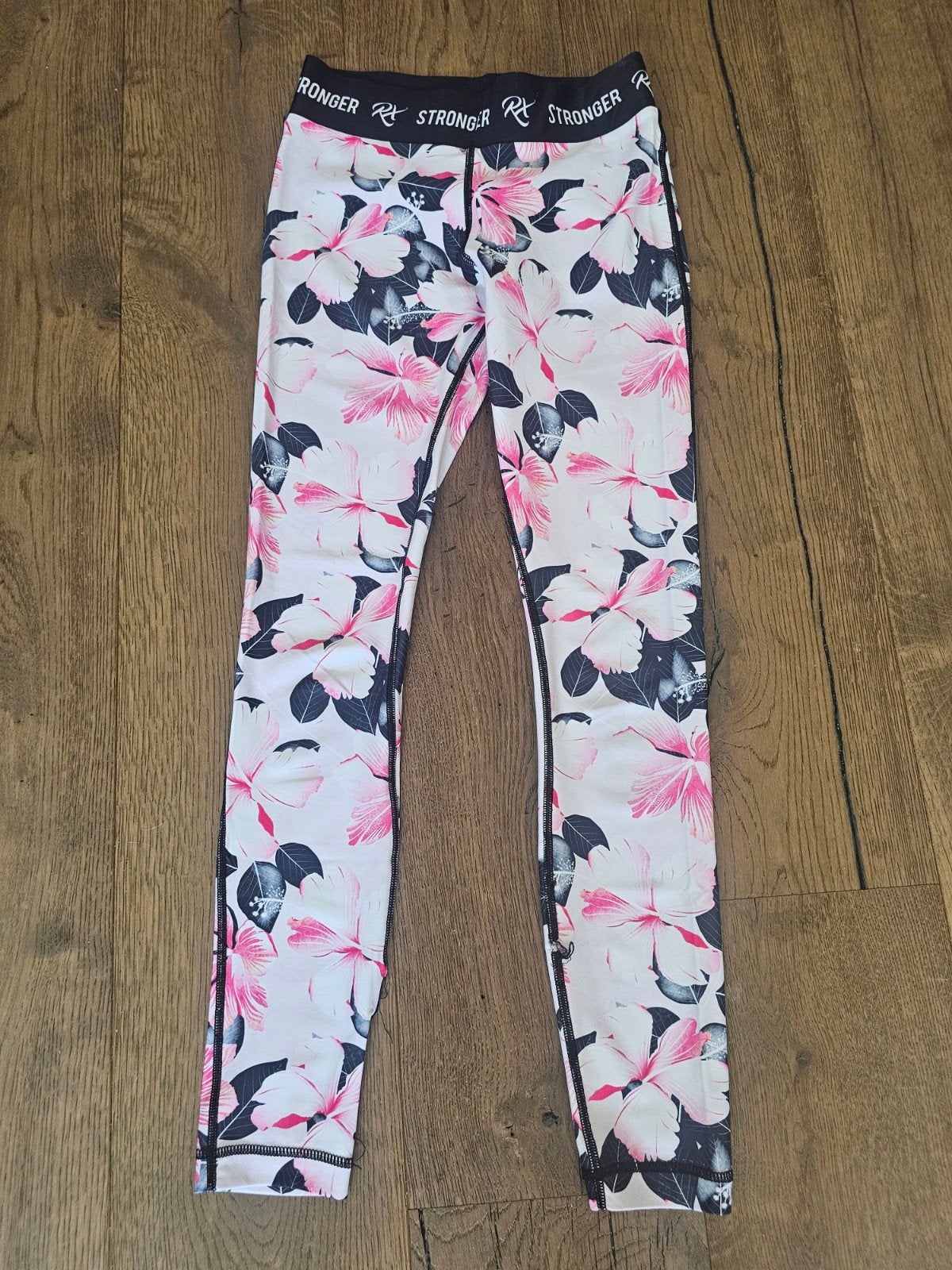 Stronger Legging Maat S met Bloemenprint., Kleding | Dames, Sportkleding, Wit, Ophalen of Verzenden, Zo goed als nieuw, Stronger