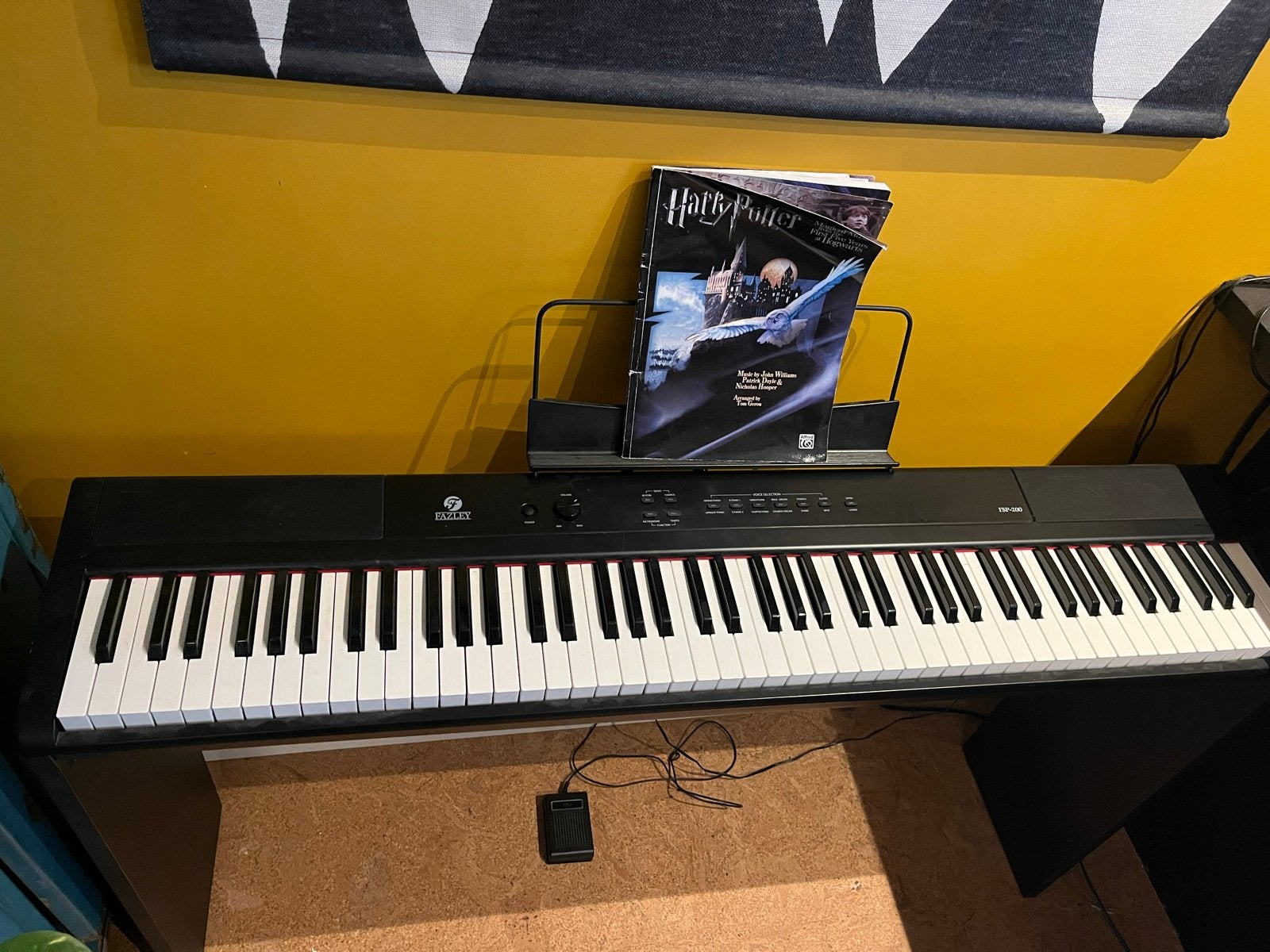 Fazley FSP-200 Digitale Piano met Onderstel, Ophalen, Zwart, Digitaal, Zo goed als nieuw