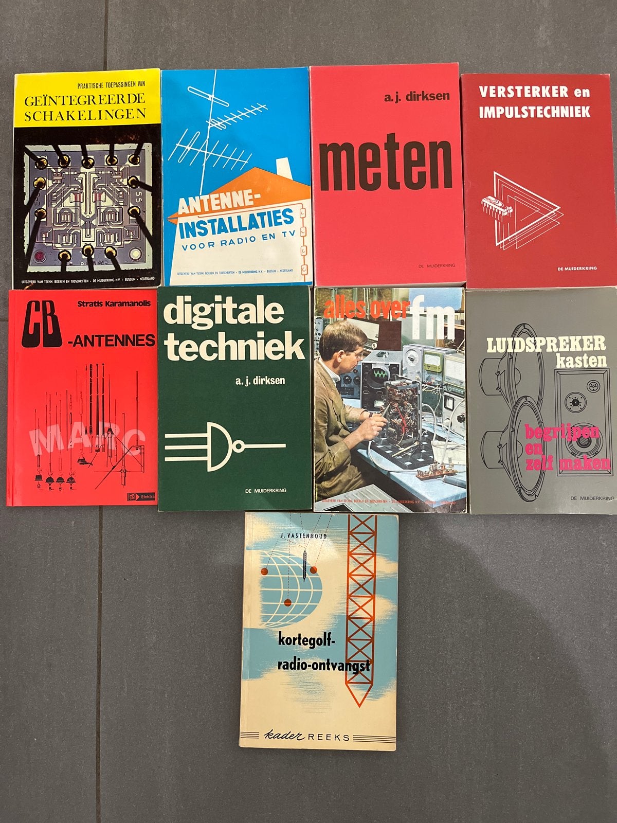 Collectie Elektronica Boeken - Diverse Onderwerpen, Ophalen of Verzenden, Gelezen, Elektrotechniek