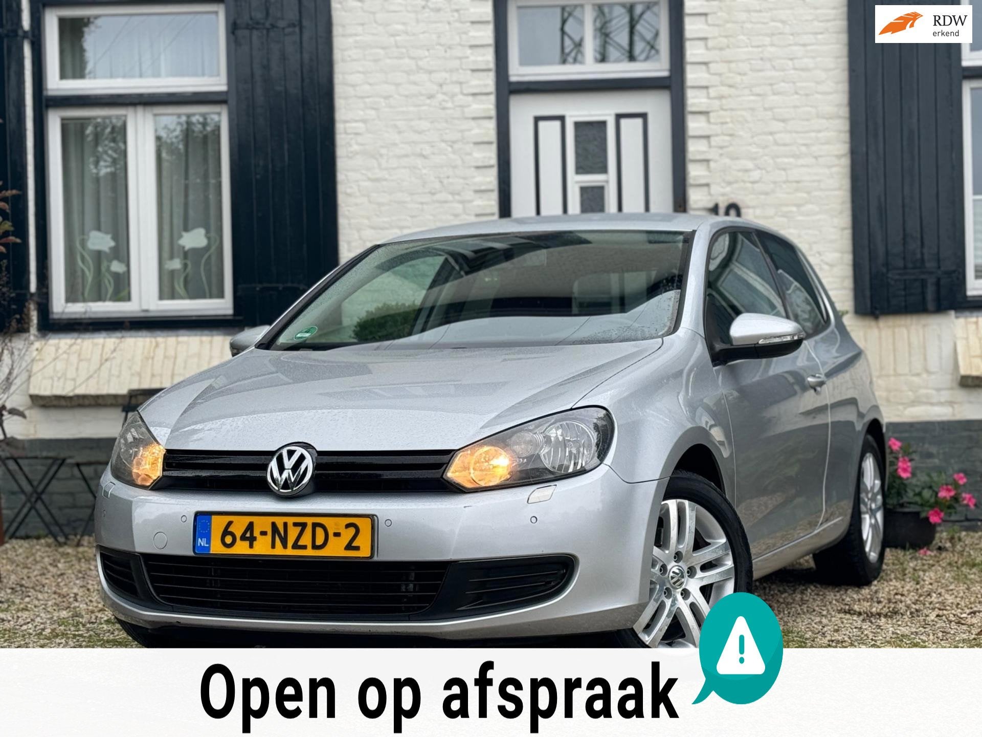 Volkswagen Golf 1.2 TSI Trendline BlueMotion|Navi|Bluetooth|, Auto's, Volkswagen, Voorwielaandrijving, Euro 5, Gebruikt, Zwart