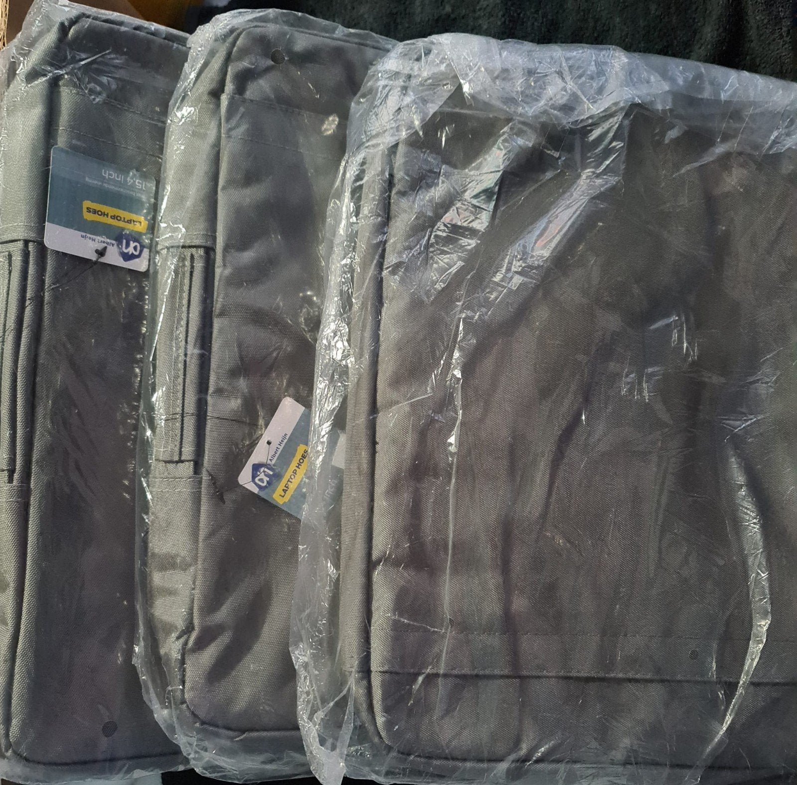 Albert Heijn Laptophoes 15,4 inch - Nieuw samen 20 euro, Computers en Software, Ophalen of Verzenden, 15 inch, Nieuw, Albert Heijn