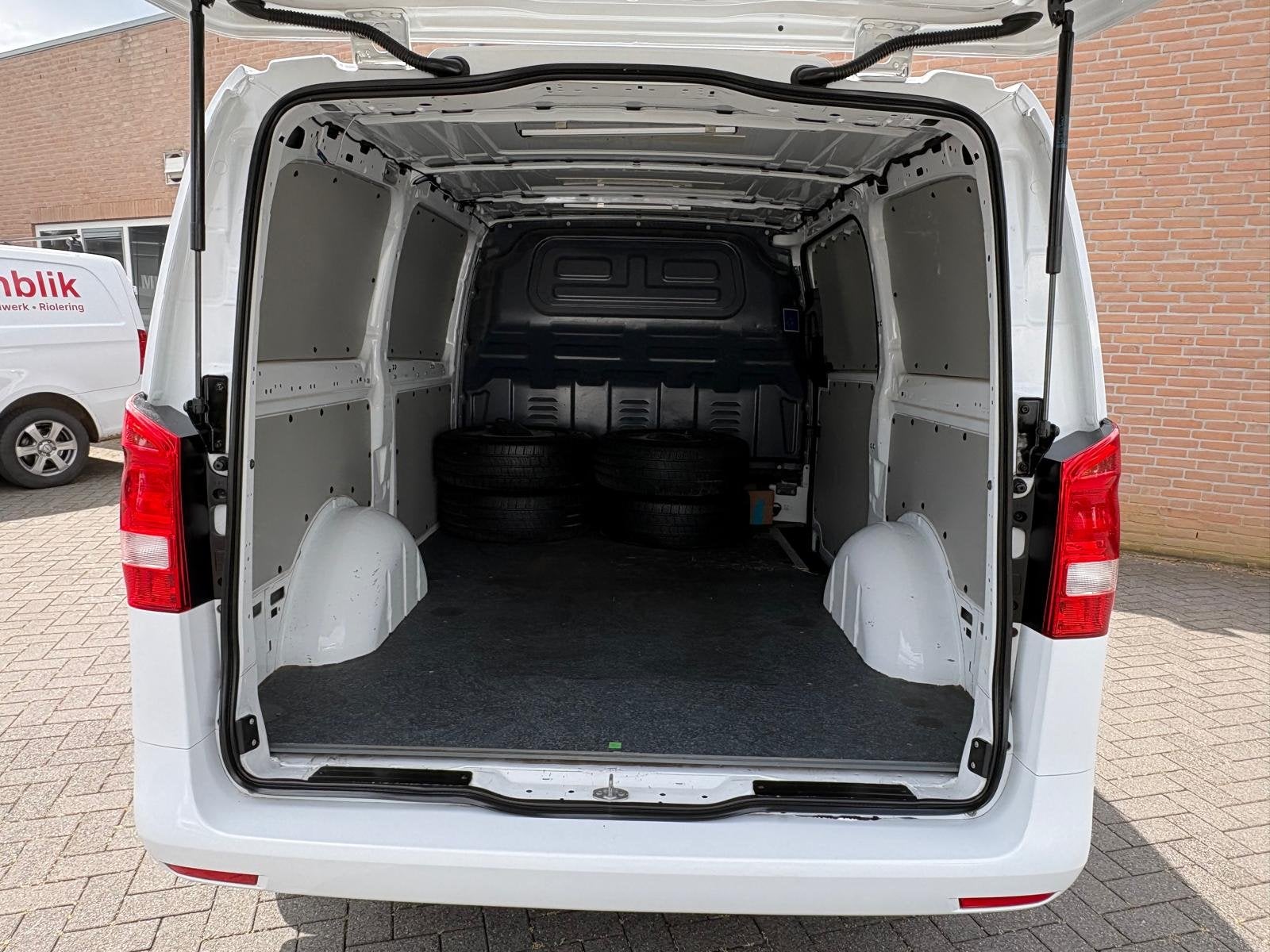 Mercedes-Benz Vito 116CDI 164PK Lang 9G-Tronic / Carplay / D, Automaat, Gebruikt, 4 cilinders, Met garantie (alle)