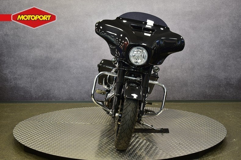 Harley-Davidson STREET GLIDE (bj 2014), Bedrijf, Sderegt@motoportgoes.nl, Nobelweg 4
4462 GK  Goes, NL, Chopper