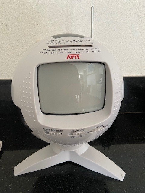 Vintage nieuwe voetbal TV AFK 130-R zwart wit tv/radio "90, Ophalen of Verzenden