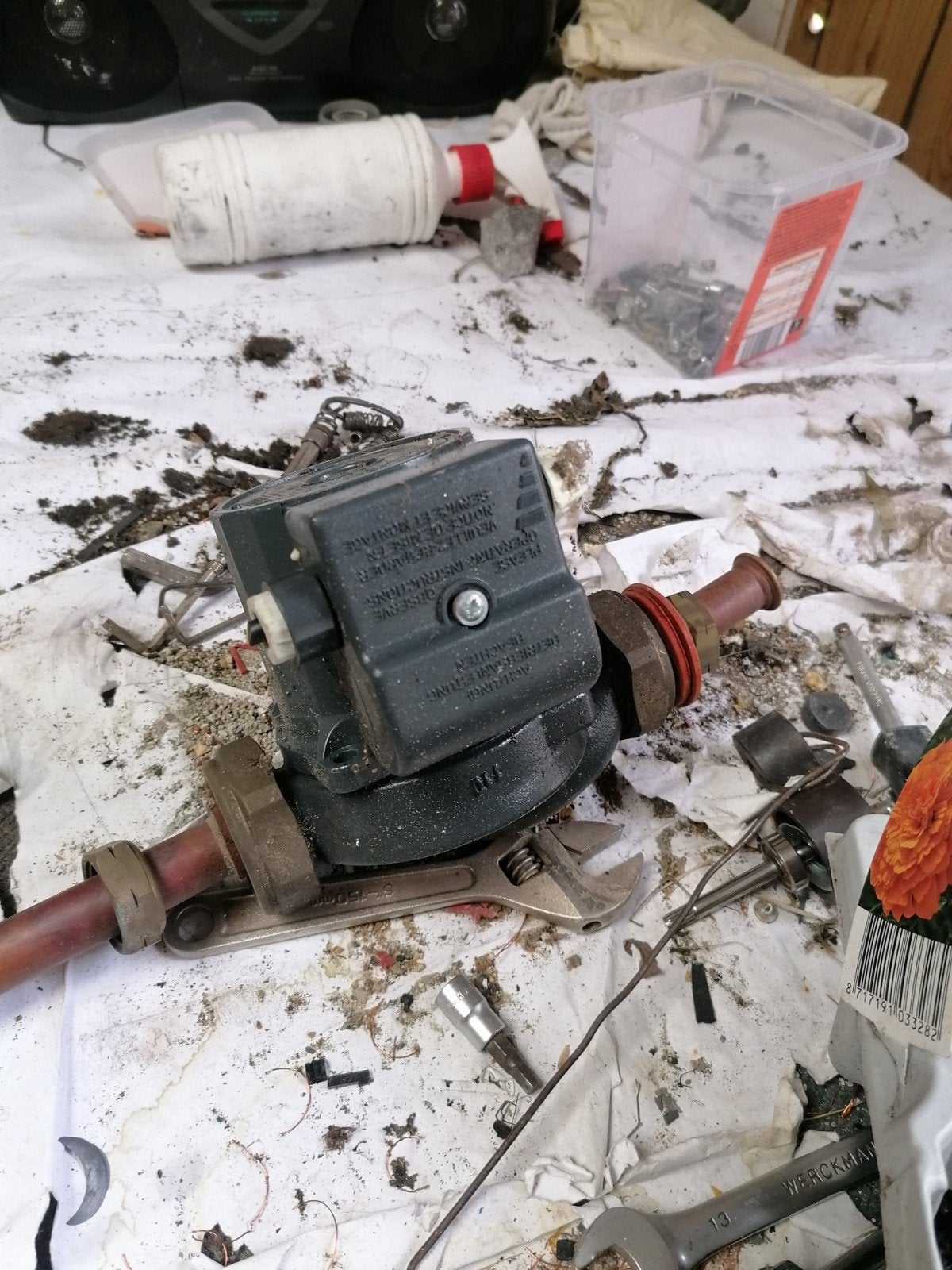 Circulatiepomp (Wilo/Grundfos) voor verwarming/water, Tuin en Terras, Waterpompen, Ophalen of Verzenden, Gebruikt, Elektrisch