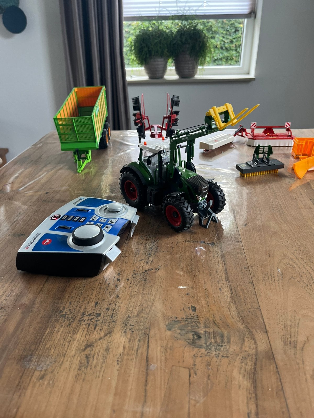 Siku fendt rc 1:32 zo goed als nieuw!, Ophalen of Verzenden, Zo goed als nieuw